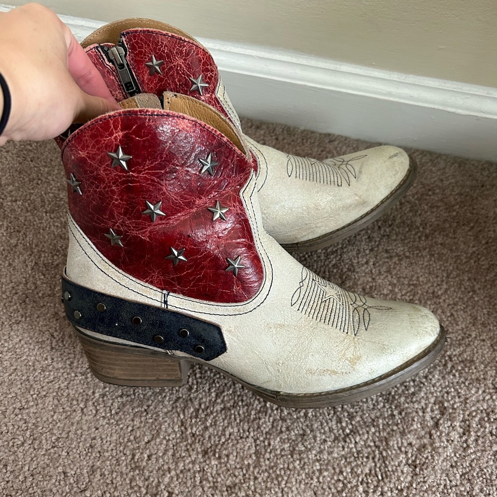Americana leather Ankle Boots